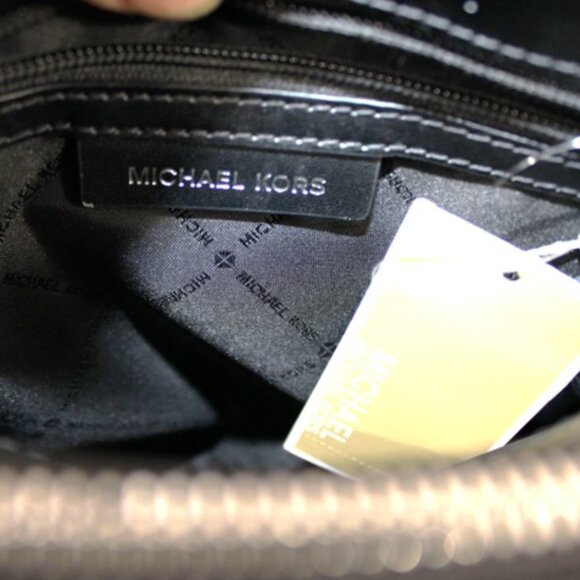 Michael Kors Logo Backpack & Jet Set Travel Wallet Set – Black Monogram - Picture 3 of 13